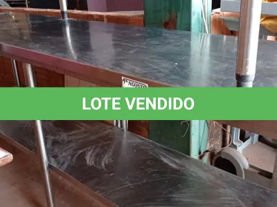 LOTE 539 - 01 BANCADA EM INOX. (NO ESTADO) ATENÇÃO! FAZER A VISITAÇÃO ANTES DE ARREMATAR, NÃO SABEMOS SE FUNCIONA. LEILÃO NÃO TEM GARANTIA E NEM DEVOLUÇÃO, SUJEITO A POSSÍVEIS AVARIAS VISÍVEIS/OCULTAS E/OU AUSÊNCIA DE COMPONENTES.