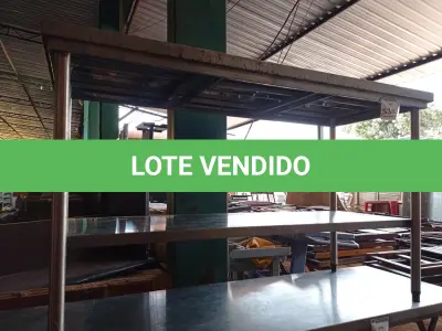LOTE 538 - 01 BANCADA EM INOX. (NO ESTADO) ATENÇÃO! FAZER A VISITAÇÃO ANTES DE ARREMATAR, NÃO SABEMOS SE FUNCIONA. LEILÃO NÃO TEM GARANTIA E NEM DEVOLUÇÃO, SUJEITO A POSSÍVEIS AVARIAS VISÍVEIS/OCULTAS E/OU AUSÊNCIA DE COMPONENTES.