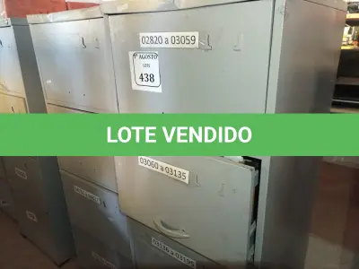 LOTE 438 - 02 ARQUIVOS DE AÇO COM 04 GAVETAS. (NO ESTADO) ATENÇÃO! FAZER A VISITAÇÃO ANTES DE ARREMATAR, NÃO SABEMOS SE FUNCIONA. LEILÃO NÃO TEM GARANTIA E NEM DEVOLUÇÃO, SUJEITO A POSSÍVEIS AVARIAS VISÍVEIS/OCULTAS E/OU AUSÊNCIA DE COMPONENTES.
