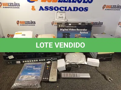 LOTE 345 - 01 LOTE COM MATERIAIS ELETRÔNICOS DIVERSOS. (NO ESTADO) ATENÇÃO! FAZER A VISITAÇÃO ANTES DE ARREMATAR, NÃO SABEMOS SE FUNCIONA. LEILÃO NÃO TEM GARANTIA E NEM DEVOLUÇÃO, SUJEITO A POSSÍVEIS AVARIAS VISÍVEIS/OCULTAS E/OU AUSÊNCIA DE COMPONENTES.