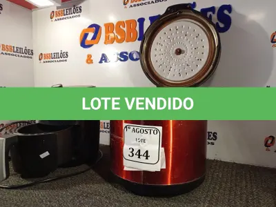 LOTE 344 - 01 AIR FRYER E 01 PANELA ELÉTRICA. (NO ESTADO) ATENÇÃO! FAZER A VISITAÇÃO ANTES DE ARREMATAR, NÃO SABEMOS SE FUNCIONA. LEILÃO NÃO TEM GARANTIA E NEM DEVOLUÇÃO, SUJEITO A POSSÍVEIS AVARIAS VISÍVEIS/OCULTAS E/OU AUSÊNCIA DE COMPONENTES.