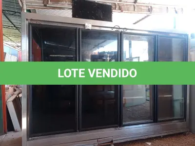LOTE 532 - 01 REFRIGERADOR EM INOX COM 04 PORTAS. (NO ESTADO) ATENÇÃO! FAZER A VISITAÇÃO ANTES DE ARREMATAR, NÃO SABEMOS SE FUNCIONA. LEILÃO NÃO TEM GARANTIA E NEM DEVOLUÇÃO, SUJEITO A POSSÍVEIS AVARIAS VISÍVEIS/OCULTAS E/OU AUSÊNCIA DE COMPONENTES.