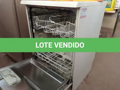 LOTE 446 - 01 LAVA-LOUÇAS BRASTEMP (NO ESTADO) ATENÇÃO! FAZER A VISITAÇÃO ANTES DE ARREMATAR, NÃO SABEMOS SE FUNCIONA. LEILÃO NÃO TEM GARANTIA E NEM DEVOLUÇÃO, SUJEITO A POSSÍVEIS AVARIAS VISÍVEIS/OCULTAS E/OU AUSÊNCIA DE COMPONENTES.