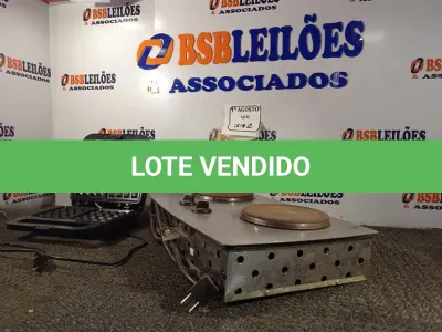 LOTE 342 - 01 FOGÃO ELÉTRICO 02 BOCAS E 01 WAFLE. (NO ESTADO) ATENÇÃO! FAZER A VISITAÇÃO ANTES DE ARREMATAR, NÃO SABEMOS SE FUNCIONA. LEILÃO NÃO TEM GARANTIA E NEM DEVOLUÇÃO, SUJEITO A POSSÍVEIS AVARIAS VISÍVEIS/OCULTAS E/OU AUSÊNCIA DE COMPONENTES.