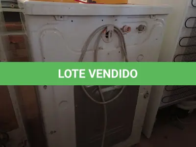 LOTE 455 - 01 MÁQUINA LAVA E SECA ELETROLUX. (NO ESTADO) ATENÇÃO! FAZER A VISITAÇÃO ANTES DE ARREMATAR, NÃO SABEMOS SE FUNCIONA. LEILÃO NÃO TEM GARANTIA E NEM DEVOLUÇÃO, SUJEITO A POSSÍVEIS AVARIAS VISÍVEIS/OCULTAS E/OU AUSÊNCIA DE COMPONENTES.