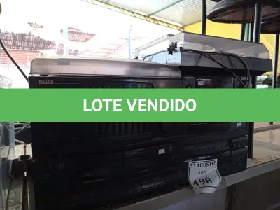 LOTE 498 - 02 APARELHOS DE SOM COM TOCA VINIL.  (NO ESTADO) ATENÇÃO! FAZER A VISITAÇÃO ANTES DE ARREMATAR, NÃO SABEMOS SE FUNCIONA. LEILÃO NÃO TEM GARANTIA E NEM DEVOLUÇÃO, SUJEITO A POSSÍVEIS AVARIAS VISÍVEIS/OCULTAS E/OU AUSÊNCIA DE COMPONENTES.