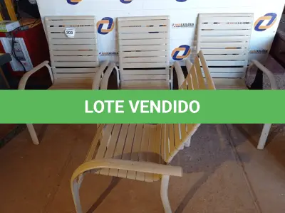 LOTE 203 - 04 CADEIRAS PARA PISCINA (CHAIR). (NO ESTADO EM QUE SE ENCONTRA. SUJEITO A AVARIAS OCULTAS/VISÍVEIS.) BH1499F, BH1499G, BH1499H, BH1499J