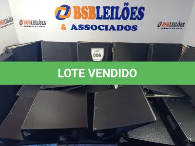 LOTE 056 - 01 LOTE COM DIVERSOS ITENS PARA ESCRITÓRIO E 02 QUADROS, SENDO 01 BRANCO E 01 DE AVISOS (02 BOARDS AND 2 BOXES WITH MISCELANEOUS). (NO ESTADO EM QUE SE ENCONTRA. SUJEITO A AVARIAS OCULTAS/VISÍVEIS.)0000086 0000084