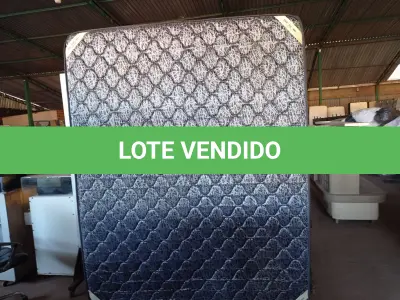 LOTE 220 - 01 COLCHÃO DE CASAL (QUEEN BED). (NO ESTADO EM QUE SE ENCONTRA. SUJEITO A AVARIAS OCULTAS/VISÍVEIS.) AU1904Y