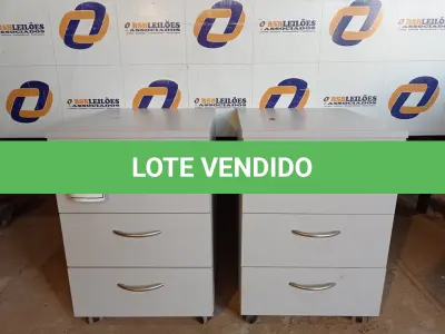 LOTE 147 - 02 GAVETEIROS EM MADEIRA (DRAWERS CABINET). (NO ESTADO EM QUE SE ENCONTRA. SUJEITO A AVARIAS OCULTAS/VISÍVEIS.) 0000081