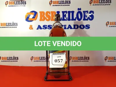 LOTE 057 - 01 WHISKY JOHNNIE WALKER BLACK LABEL 12 ANOS 4,5 LITROS (NO ESTADO EM QUE SE ENCONTRA) ATENÇÃO! FAZER A VISITAÇÃO ANTES DE ARREMATAR, NÃO SABEMOS SE FUNCIONA. LEILÃO NÃO TEM GARANTIA E NEM DEVOLUÇÃO, SUJEITO A POSSÍVEIS AVARIAS VISÍVEIS/OCULTAS E/OU AUSÊNCIA DE COMPONENTES.  