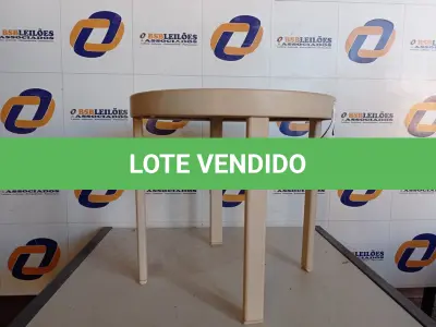 LOTE 089 - 01 MESINHA DE CENTO PARA PISCINA EM ALUMÍNIO (TABLE, GARDEN). (NO ESTADO EM QUE SE ENCONTRA. SUJEITO A AVARIAS OCULTAS/VISÍVEIS.) BF8684W
