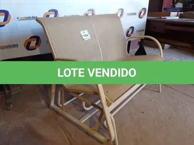 LOTE 123 - 01 CADEIRA DE BALANÇO DE DOIS LUGARES PARA PISCINA (SOFA GARDEN). (NO ESTADO EM QUE SE ENCONTRA. SUJEITO A AVARIAS OCULTAS/VISÍVEIS.) AV9803M