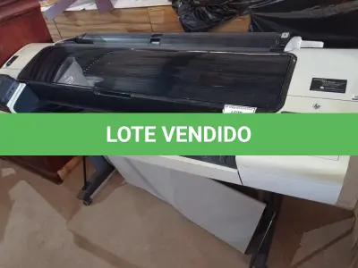 LOTE 066 - 01 IMPRESSORA PLOTTER DESIGNJET T1300 MARCA HP (PRINTER PLOTTER). (NO ESTADO EM QUE SE ENCONTRA. SUJEITO A AVARIAS OCULTAS/VISÍVEIS.) AV9715A