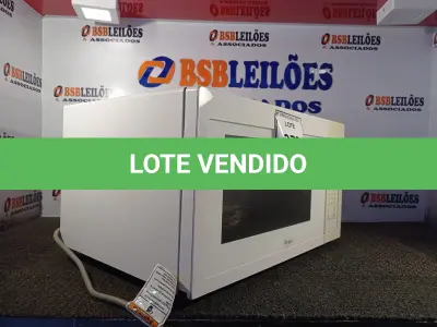 LOTE 078 - 01 MICRO-ONDAS COM PRATO WHIRLPOOL 115V. (NO ESTADO EM QUE SE ENCONTRA. SUJEITO A AVARIAS OCULTAS/VISÍVEIS.) BF8646P