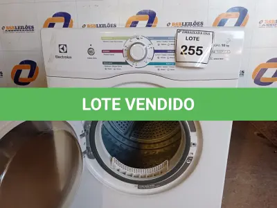 LOTE 255 - 01 SECADORA DE ROUPAS ELECTROLUX 10KG 220VOLTS (DRYER). (NO ESTADO EM QUE SE ENCONTRA. SUJEITO A AVARIAS OCULTAS/VISÍVEIS.) AV9622L