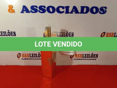 LOTE 069 - 01 GARRAFA DE GOLD LABEL RESERVE 750ML. (NO ESTADO EM QUE SE ENCONTRA) ATENÇÃO! FAZER A VISITAÇÃO ANTES DE ARREMATAR, NÃO SABEMOS SE FUNCIONA. LEILÃO NÃO TEM GARANTIA E NEM DEVOLUÇÃO, SUJEITO A POSSÍVEIS AVARIAS VISÍVEIS/OCULTAS E/OU AUSÊNCIA DE COMPONENTES.  
