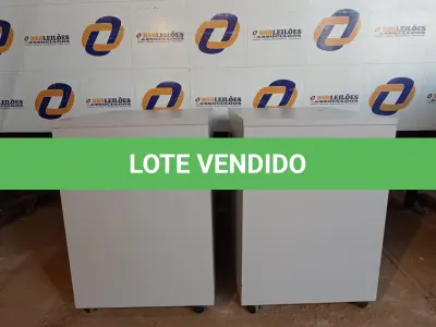 LOTE 147 - 02 GAVETEIROS EM MADEIRA (DRAWERS CABINET). (NO ESTADO EM QUE SE ENCONTRA. SUJEITO A AVARIAS OCULTAS/VISÍVEIS.) 0000081