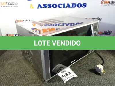 LOTE 032 - 01 MICRO-ONDAS MARCA SMAD 220V COM PRATO MICROWAVE. (NO ESTADO EM QUE SE ENCONTRA. SUJEITO A AVARIAS OCULTAS/VISÍVEIS.) BF8618G