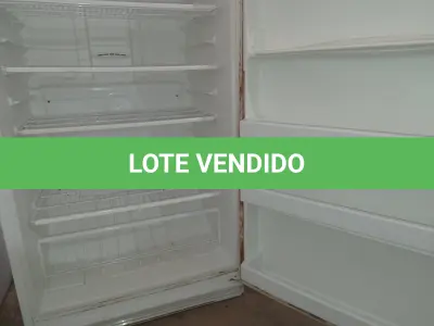 LOTE 055 - 01 GELADEIRA EV201NZ1Q03 MARCA WHIRLPOOL 115V (REFRIGERATOR). (NO ESTADO EM QUE SE ENCONTRA. SUJEITO A AVARIAS OCULTAS/VISÍVEIS.) AV9627V
