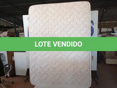 LOTE 150 - 01 COLCHÃO DE CASAL COM BASE QUEEN BED (MATTRESS+BOX). (NO ESTADO EM QUE SE ENCONTRA. SUJEITO A AVARIAS OCULTAS/VISÍVEIS.) AV9514H - BF8525C