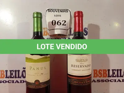 LOTE 062 - 01 GARRAFA DE VINHO PANUL CABERNET SAUVIGNON 2013 750 ML E 01 GARRAFA DE VINHO RESERVADO CABERNET SAUVIGNON CONCHA Y TORO 750ML. (NO ESTADO EM QUE SE ENCONTRA) ATENÇÃO! FAZER A VISITAÇÃO ANTES DE ARREMATAR, NÃO SABEMOS SE FUNCIONA. LEILÃO NÃO TEM GARANTIA E NEM DEVOLUÇÃO, SUJEITO A POSSÍVEIS AVARIAS VISÍVEIS/OCULTAS E/OU AUSÊNCIA DE COMPONENTES.  