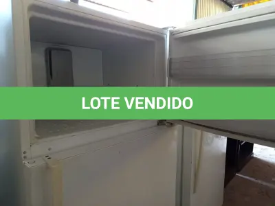 LOTE 285 - 01 GELADEIRA WHIRLPOOL MOD: WRT351SFYW00 115V. REFRIGERATOR. (NO ESTADO EM QUE SE ENCONTRA. SUJEITO A AVARIAS OCULTAS/VISÍVEIS.) BF8691H