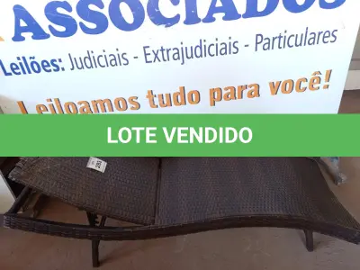 LOTE 283 - 01 ESPREGUIÇADEIRA PARA PISCINA (LOUNGE CHAIRS). (NO ESTADO EM QUE SE ENCONTRA. SUJEITO A AVARIAS OCULTAS/VISÍVEIS.) BH1552U