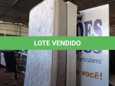 LOTE 110 - 01 COLCHÃO DE SOLTEIRO COM BASE (TWIN BED (MATTRESS+BOX). (NO ESTADO EM QUE SE ENCONTRA. SUJEITO A AVARIAS OCULTAS/VISÍVEIS) AV9422C