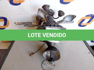 LOTE 156 - 01 VENTILADOR DE TETO COM PALETAS EM MADEIRA) (WITH CEILING FANS). (NO ESTADO EM QUE SE ENCONTRA. SUJEITO A AVARIAS OCULTAS/VISÍVEIS.)0000057