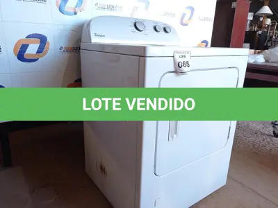 LOTE 065 - 01 SECADORA DE ROUPAS WGD4800BQI MARCA WHIRLPOOL 115V (DRYER). (NO ESTADO EM QUE SE ENCONTRA. SUJEITO A AVARIAS OCULTAS/VISÍVEIS.) BF8576A