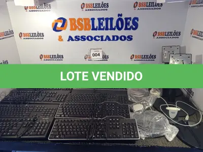LOTE 004 - 01 LOTE COM 08 TECLADOS, 04 MOUSES, 02 BASES PARA MONITOR, 01 CARREGADOR PARA NOTEBOOK 16V, 01 LEITOR DE CARTÃO INTELIGENTE, 03 LEITORES/CODIFICADORES DE CARTÃO, 02 LEITORES BIOMÉTRICO E 01 WEBCAM LOGITECH. (NO ESTADO EM QUE SE ENCONTRA. SUJEITO A AVARIAS OCULTAS/VISÍVEIS.)0000044