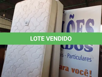 LOTE 286 - 01 COLCHÃO DE SOLTEIRO COM BASE (TWIN BED (MATTRESS+BOX). (NO ESTADO EM QUE SE ENCONTRA. SUJEITO A AVARIAS OCULTAS/VISÍVEIS.) BF8533N - AV9995U