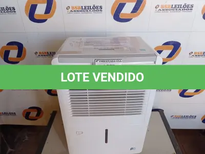 LOTE 073 - 01 DESUMIDIFICADOR DE AR MARCA CONFORT-AIR 115V (DEHUMIDIFIER). (NO ESTADO EM QUE SE ENCONTRA. SUJEITO A AVARIAS OCULTAS/VISÍVEIS.) AV9846K