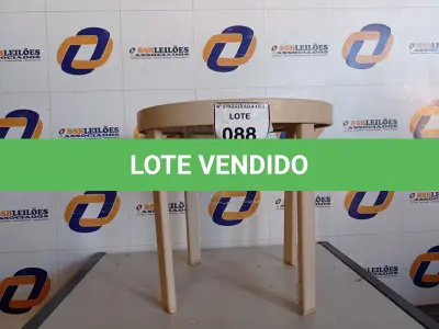 LOTE 088 - 01 MESINHA DE CENTO PARA PISCINA EM ALUMÍNIO (TABLE, GARDEN). (NO ESTADO EM QUE SE ENCONTRA. SUJEITO A AVARIAS OCULTAS/VISÍVEIS.) BF8568P