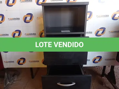 LOTE 213 - 01 ARQUIVO EM MADEIRA 4 GAVETAS (CABINET FILE). (NO ESTADO EM QUE SE ENCONTRA. SUJEITO A AVARIAS OCULTAS/VISÍVEIS.) 0000048