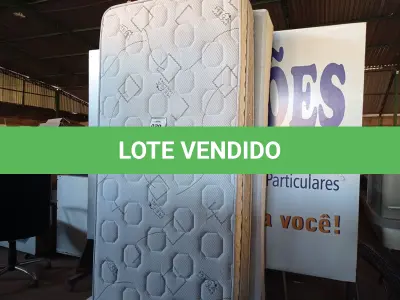 LOTE 020 - 01 COLCHÃO DE SOLTEIRO COM BASE (TWIN BED (MATTRESS+BOX). (NO ESTADO EM QUE SE ENCONTRA. SUJEITO A AVARIAS OCULTAS/VISÍVEIS.) BF8533L, AV9625M