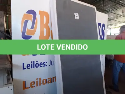 LOTE 287 - 01 BASE DE SOLTEIRO (BOX). (NO ESTADO EM QUE SE ENCONTRA. SUJEITO A AVARIAS OCULTAS/VISÍVEIS.) SEM TAG.