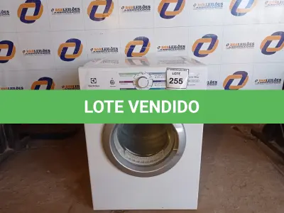 LOTE 255 - 01 SECADORA DE ROUPAS ELECTROLUX 10KG 220VOLTS (DRYER). (NO ESTADO EM QUE SE ENCONTRA. SUJEITO A AVARIAS OCULTAS/VISÍVEIS.) AV9622L
