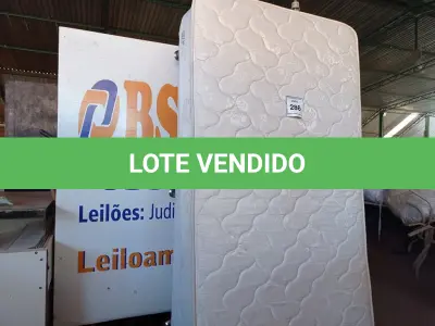 LOTE 286 - 01 COLCHÃO DE SOLTEIRO COM BASE (TWIN BED (MATTRESS+BOX). (NO ESTADO EM QUE SE ENCONTRA. SUJEITO A AVARIAS OCULTAS/VISÍVEIS.) BF8533N - AV9995U