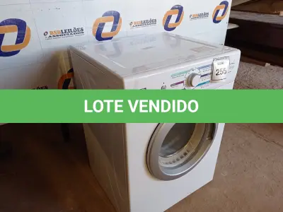 LOTE 255 - 01 SECADORA DE ROUPAS ELECTROLUX 10KG 220VOLTS (DRYER). (NO ESTADO EM QUE SE ENCONTRA. SUJEITO A AVARIAS OCULTAS/VISÍVEIS.) AV9622L