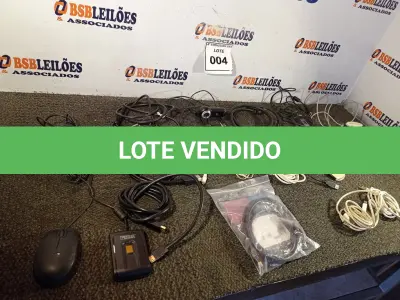 LOTE 004 - 01 LOTE COM 08 TECLADOS, 04 MOUSES, 02 BASES PARA MONITOR, 01 CARREGADOR PARA NOTEBOOK 16V, 01 LEITOR DE CARTÃO INTELIGENTE, 03 LEITORES/CODIFICADORES DE CARTÃO, 02 LEITORES BIOMÉTRICO E 01 WEBCAM LOGITECH. (NO ESTADO EM QUE SE ENCONTRA. SUJEITO A AVARIAS OCULTAS/VISÍVEIS.)0000044