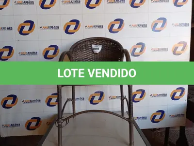 LOTE 099 - 01 CADEIRA EM FIBRA SINTÉTICA. (CHAIR, GARDEN). (NO ESTADO EM QUE SE ENCONTRA. SUJEITO A AVARIAS OCULTAS/VISÍVEIS.) AV9404S.