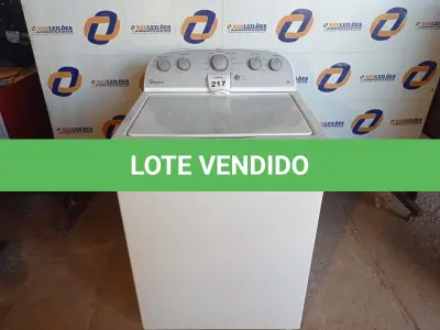 LOTE 217 - 01 MÁQUINA DE LAVAR ROUPAS WHIRLPOOL 115VOLTS (WASHER). (NO ESTADO EM QUE SE ENCONTRA. SUJEITO A AVARIAS OCULTAS/VISÍVEIS.) AV9949T
