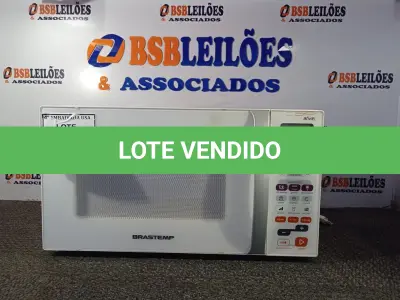 LOTE 207 - 01 MICRO-ONDAS BRASTEMP 127 VOLTS COM PRATO (MICROWAVE). (NO ESTADO EM QUE SE ENCONTRA. SUJEITO A AVARIAS OCULTAS/VISÍVEIS.) BF8602W
