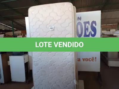 LOTE 292 - 01 COLCHÃO DE SOLTEIRO COM BASE (TWIN BED (MATTRESS+BOX). (NO ESTADO EM QUE SE ENCONTRA. SUJEITO A AVARIAS OCULTAS/VISÍVEIS.) BF8533G - BF8642N
