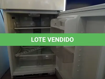LOTE 295 - 01 GELADEIRA WHIRLPOOL MOD: WRT571SMYW00 115V. REFRIGERATOR. (NO ESTADO EM QUE SE ENCONTRA. SUJEITO A AVARIAS OCULTAS/VISÍVEIS.) AV9499U