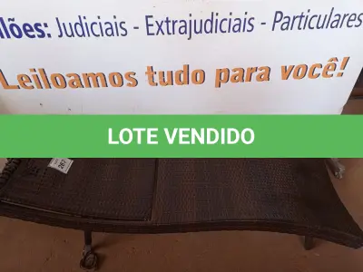 LOTE 267 - 01 ESPREGUIÇADEIRA PARA PISCINA (LOUNGE CHAIRS). (ESTADO EM QUE SE ENCONTRA. SUJEITO A AVARIAS OCULTAS/VISÍVEIS.) BH1552P