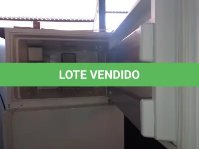 LOTE 295 - 01 GELADEIRA WHIRLPOOL MOD: WRT571SMYW00 115V. REFRIGERATOR. (NO ESTADO EM QUE SE ENCONTRA. SUJEITO A AVARIAS OCULTAS/VISÍVEIS.) AV9499U