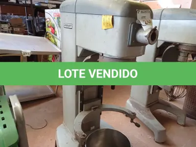 LOTE 246 - 01 BATEDEIRA INDUSTRIAL DE MASSAS MARCA HOBART. (NO ESTADO) ATENÇÃO! FAZER A VISITAÇÃO ANTES DE ARREMATAR, NÃO SABEMOS SE FUNCIONA. LEILÃO NÃO TEM GARANTIA E NEM DEVOLUÇÃO, SUJEITO A POSSÍVEIS AVARIAS VISÍVEIS/OCULTAS E/OU AUSÊNCIA DE COMPONENTES.